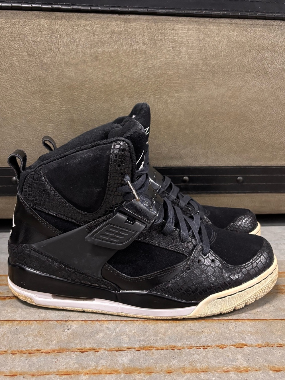 Jordan Flight 45 High Black Summit White Men’s Size 11